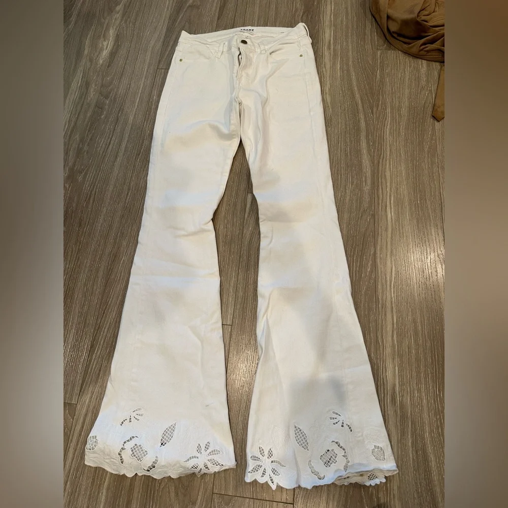 FRAME Le High Flare White Lace Trim Jeans - Picture 1 of 3